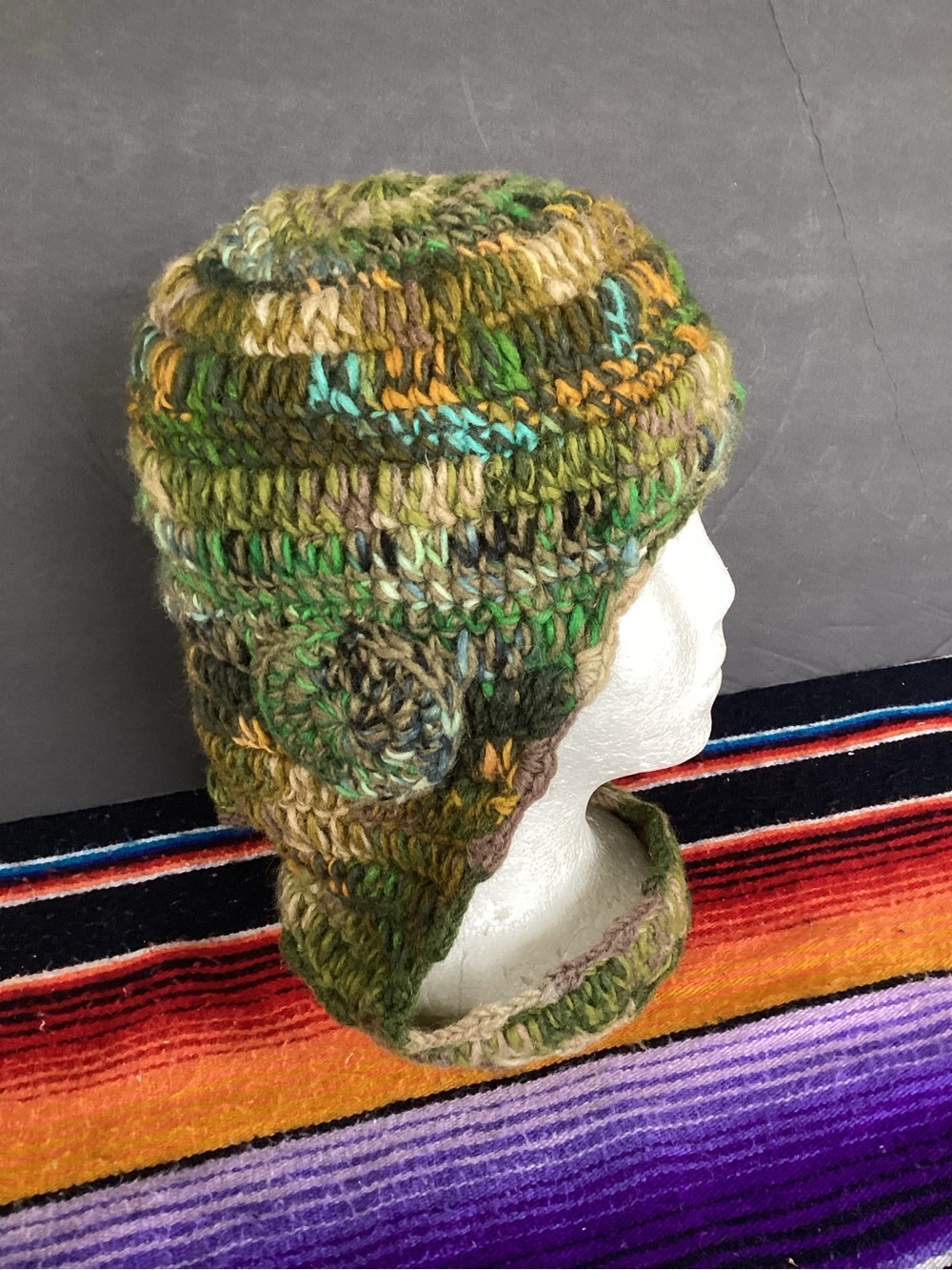 Women’s 100% wool knit beanie hat made in Nepal chunky knit